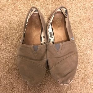 Women’s Grey Toms